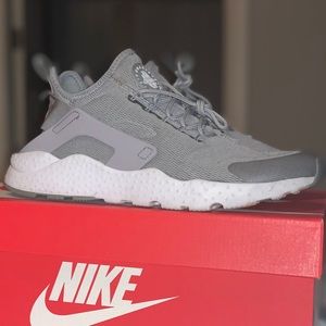 Nike Air Huarache Ultra - Grey/White